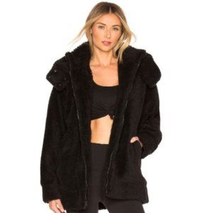 Black Alo Yoga Norte Sherpa